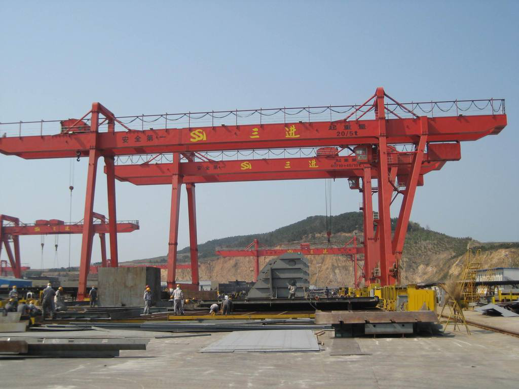 ME型造船門(mén)式起重機(jī)